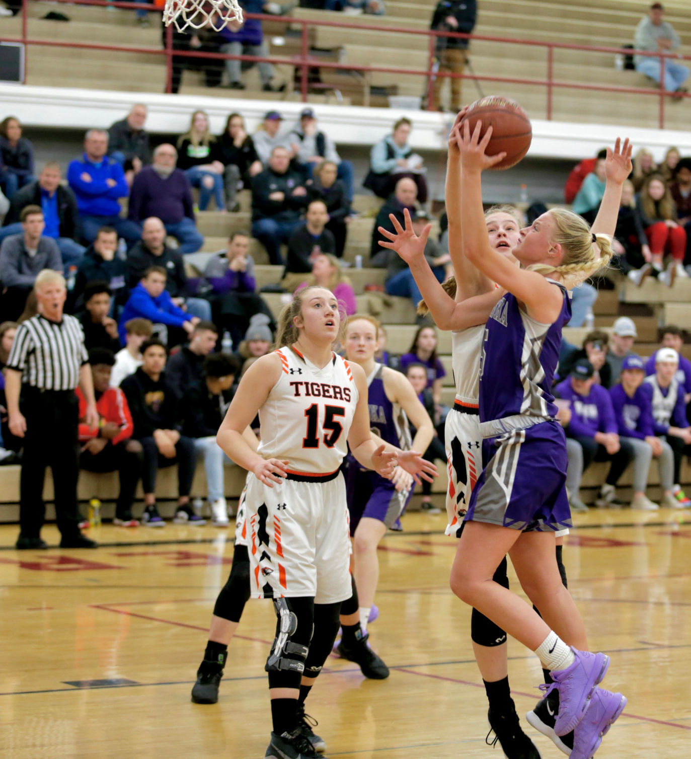 High school girls basketball - New Richmond vs Onalaska